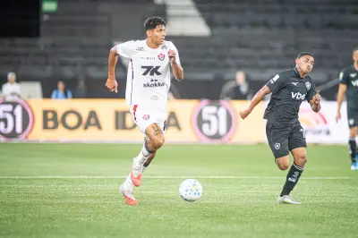 Botafogo 0x0 Vitória: Lucas Arcanjo brilha e garante empate no Nilton Santos