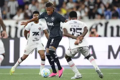 Botafogo empata com Vitória e Danilo atinge 13ª partida, impedindo transferência