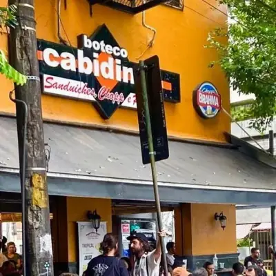Boteco Cabidinho reabre em Botafogo após reforma de dois meses