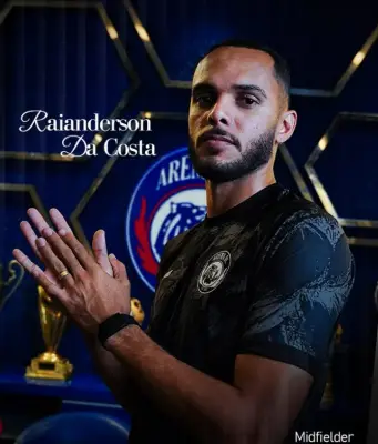 Careca, ex-artilheiro da Malásia, é anunciado pelo Arema FC da Indonésia