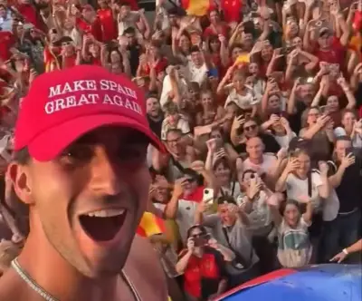 Casa Branca reage a boné de Ferran Torres com paródia de Trump