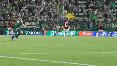 Chapecoense 0x4 Flamengo: Goleada na Arena Condá pela 19ª rodada