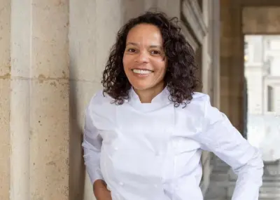 Chef Alessandra Montagne inaugura Muses no Museu do Louvre em Paris
