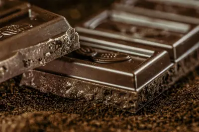 Cheiro de chocolate amargo facilita treino de pernas, diz estudo