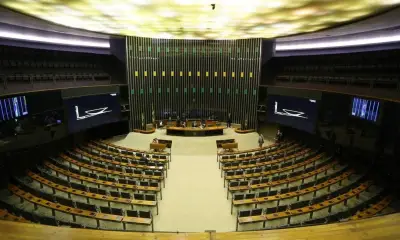 Câmara defende legalidade de emendas ao STF e nega influência externa