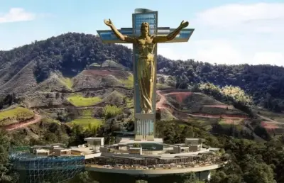 Colômbia constrói estátua de Cristo maior que o Redentor do Rio