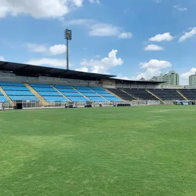 Comercial estreia na Copa Paulista com data alterada contra XV de Piracicaba