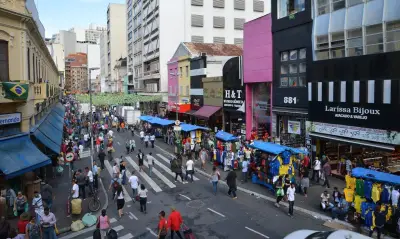 Confiança de comerciantes atinge pior nível em 5 anos, diz FecomercioSP