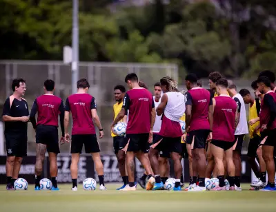Corinthians aposta em solidariedade defensiva para retomar competitividade