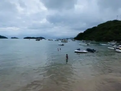 Corpo é encontrado após naufrágio em Paraty, na Costa Verde