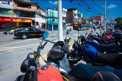 Economia Move Brasil: bancos iniciam oferta de crédito para motos de entregadores