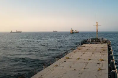 Emirados Árabes condenam ataque iraniano a navios-tanque no Estreito de Ormuz