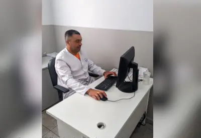Ex-detento perto de concluir medicina enfrenta demora em transferência