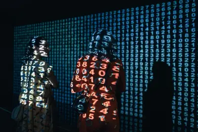 Exposição 'Síntese' no Rio questiona futuro da humanidade com IA