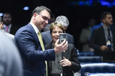 Flávio Bolsonaro: pelo menos dez cotados para vice em 2026