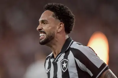 Fora da Copa, Vitinho respeita decisão e mira novo ciclo na Seleção