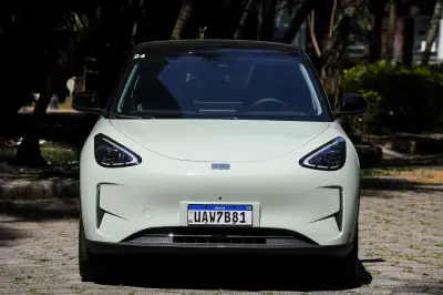 Geely inicia produção de carros no Brasil em setembro no Paraná