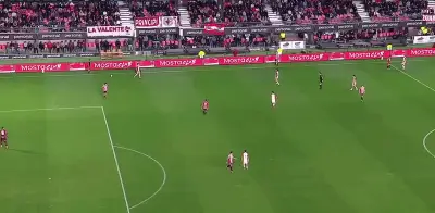 Gol bizarro de Muslera no Estudiantes após falhas na Copa de 2026