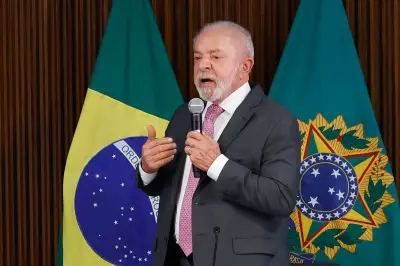 Governo Lula repudia prorrogação de sanções dos EUA sob lei de emergência