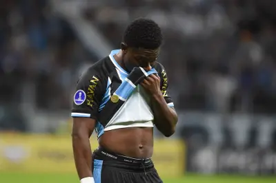 Grêmio perde para o Bolívar e é eliminado da Sul-Americana na Arena