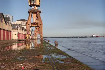 Guaíba atinge cota de atenção em Porto Alegre com risco de inundação