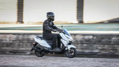 Haojue Burgman ADX 125 chega por R$ 16.950 e rivaliza com Honda e Yamaha