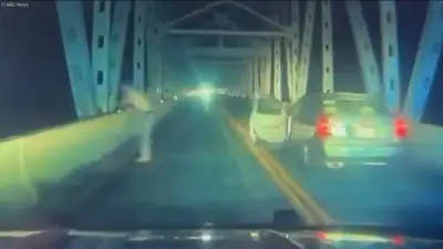 Homem salta de ponte para fugir da polícia, sobrevive e é preso no Missouri
