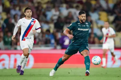 Hulk vaiado no Maracanã: Zubeldía pede paciência com atacante do Fluminense