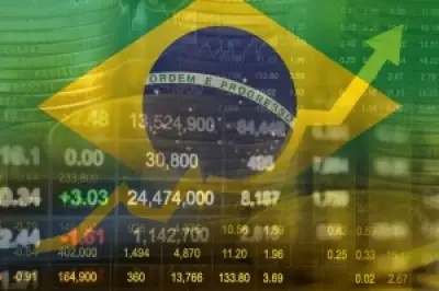 Ibovespa fecha em alta com payroll e dados econômicos; dólar estável