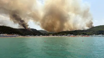 Incêndios florestais na Europa forçam evacuação em massa na Itália, França e Espanha