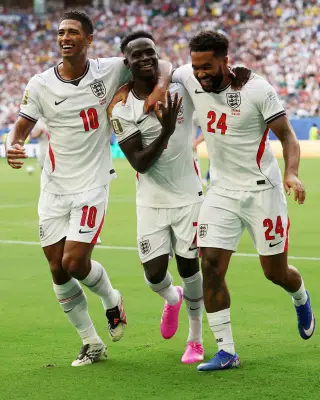 Inglaterra goleia França por 6 a 4 e fica com bronze na Copa