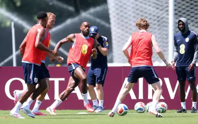 Inglaterra perde três titulares no treino antes das quartas
