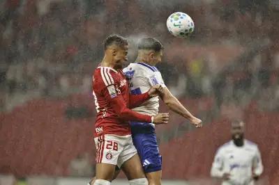 Inter perde para Cruzeiro e fecha 1º turno com 21 pontos
