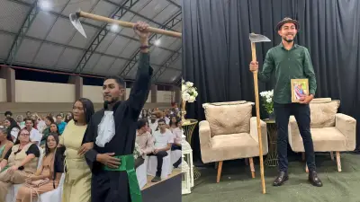 Jovem homenageia avô agricultor com enxada em formatura no PI