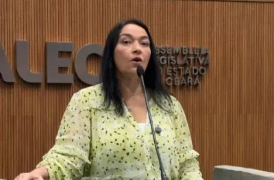 Líder do PL no Ceará critica demora de Priscila Costa sobre crise Bolsonaro