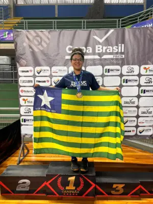 Mesa-tenista supera atraso de voo e conquista ouro e prata na Copa Brasil