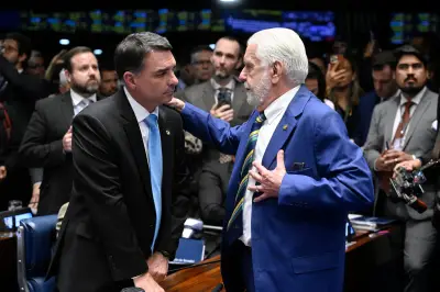 Michelle Bolsonaro tem mais apoio que Flávio em embate, aponta Genial/Quaest