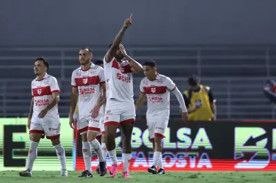 Mikael, do CRB, lidera artilharia do Brasil em 2026 com 22 gols