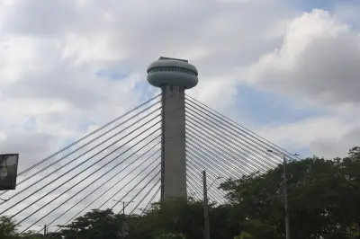 Mirante da Ponte Estaiada em Teresina fecha há 2 anos por falta de elevadores