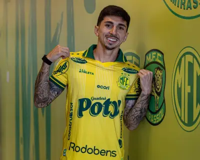 Mirassol anuncia meia Gustavo Cazonatti, ex-Sporting Cristal
