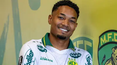 Mirassol anuncia retorno do atacante Fernandinho até 2026