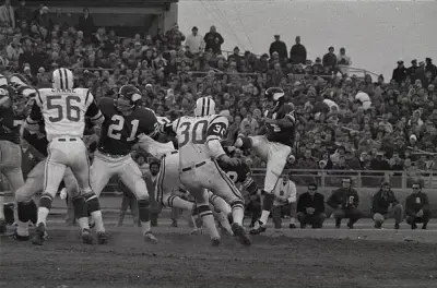 Morre Jim Lindsey, campeão da NFL e ídolo do futebol universitário