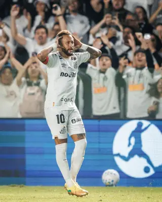 Neymar deixa CT do Santos sem autorização após polêmica com jovens no vestiário