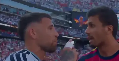 Otamendi xinga Rodri após Espanha vencer Argentina na final da Copa do Mundo