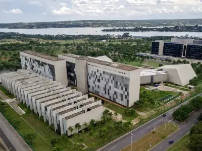 PGR suspeita que advogado de lobista tentou vender influência no STJ a 'concierge do PCC'