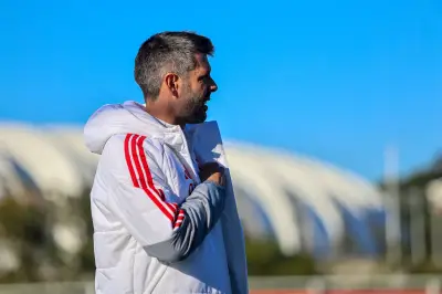 Podcast ge: Pezzolano ajusta físico e tática na pausa da Copa no Inter