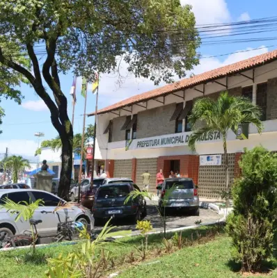 Prefeitura de Paulista abre 41 vagas com salários de até R$ 5.972