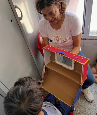 Professora morre ao ter pescoço cortado por linha chilena em Montes Claros