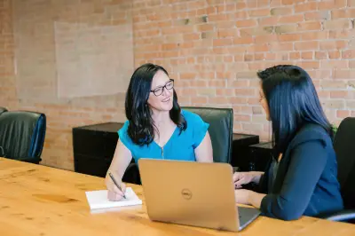 Programa gratuito de mentoria para mulheres abre 800 vagas