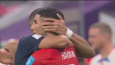 Quartas de final da Copa: França x Marrocos e os amigos Mbappé e Hakimi